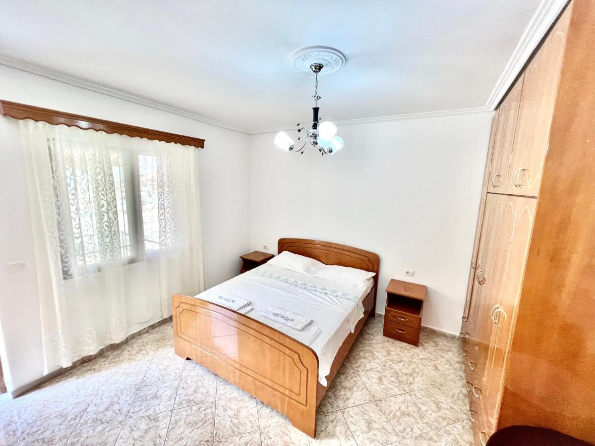Coral Guesthouse Saranda Extérieur photo