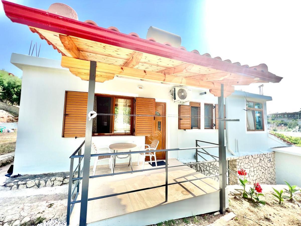 Coral Guesthouse Saranda Extérieur photo