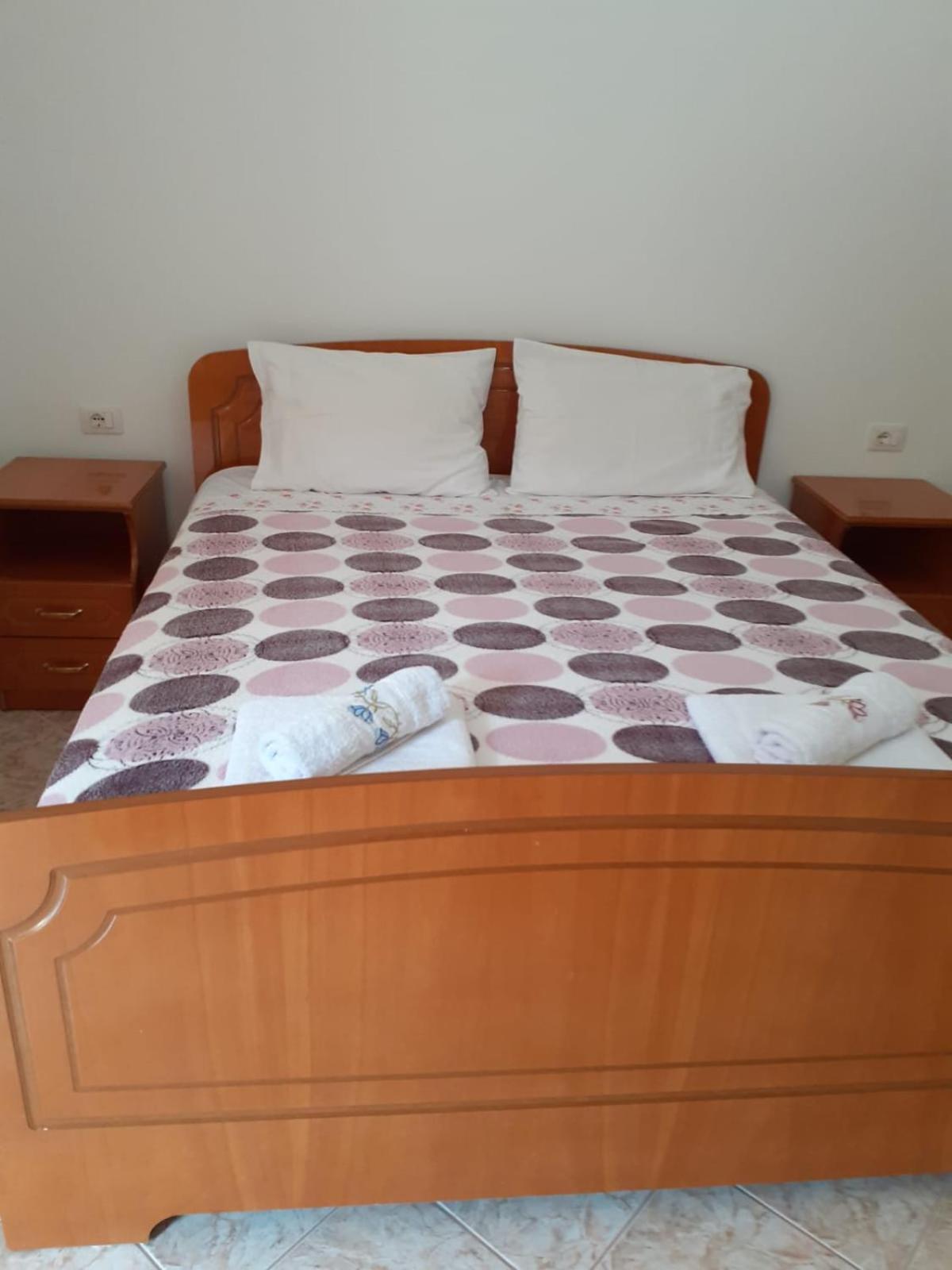 Coral Guesthouse Saranda Extérieur photo