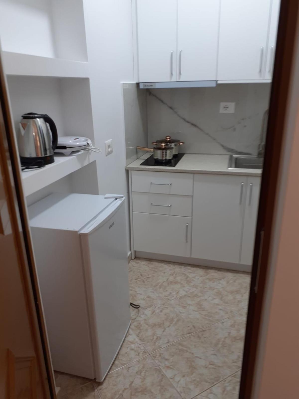 Coral Guesthouse Saranda Extérieur photo