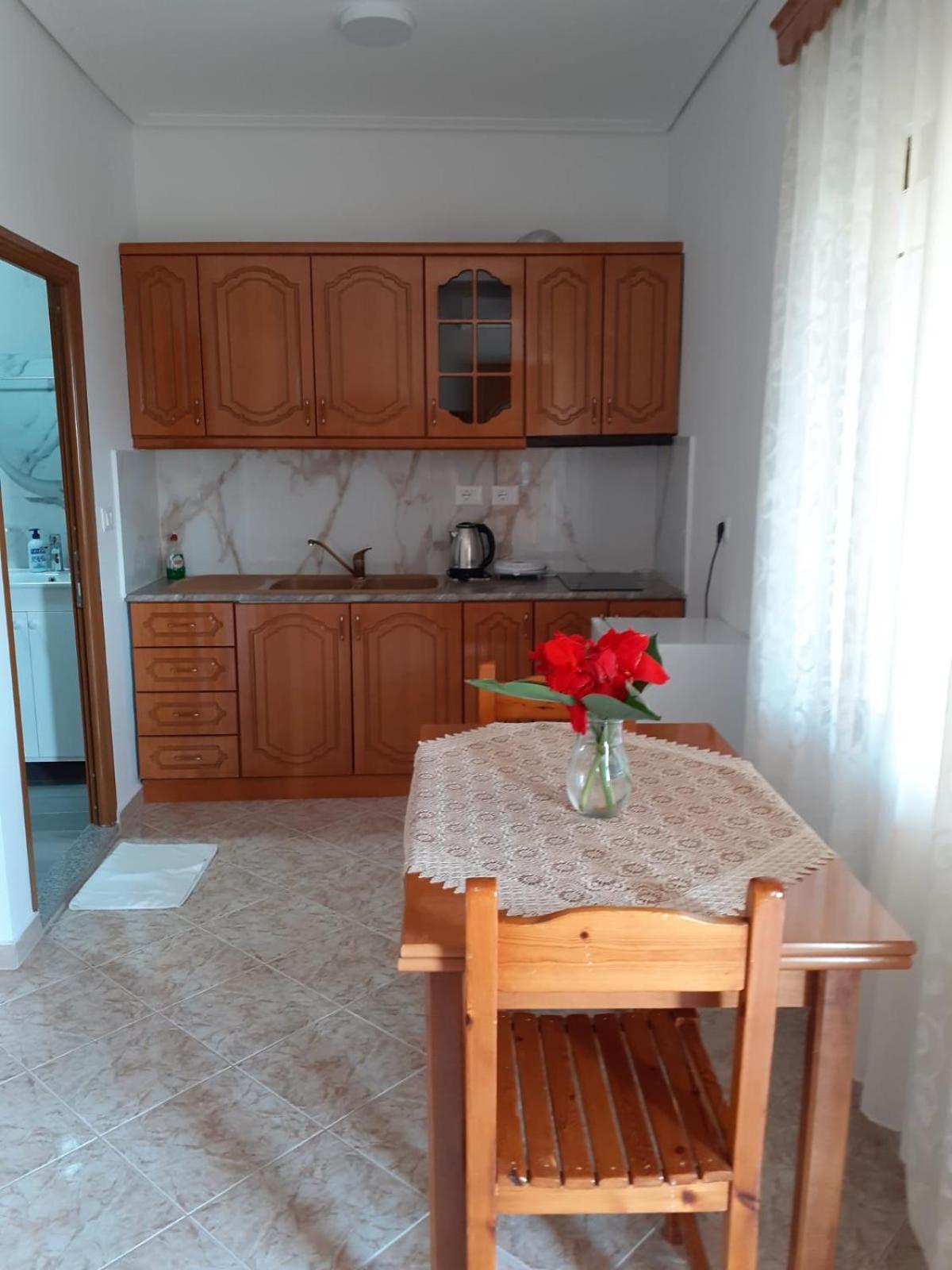 Coral Guesthouse Saranda Extérieur photo