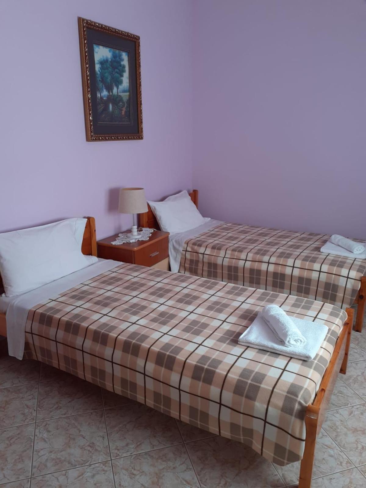 Coral Guesthouse Saranda Extérieur photo
