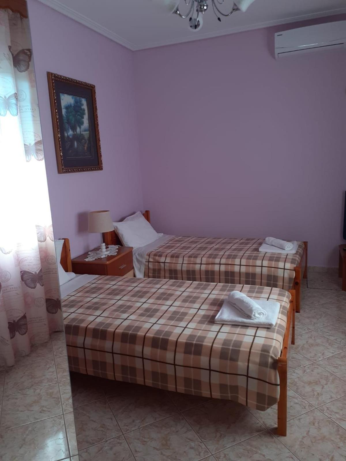Coral Guesthouse Saranda Extérieur photo